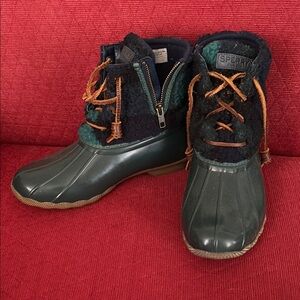 Sperry Green Winter Rain Boots Waterproof Design
